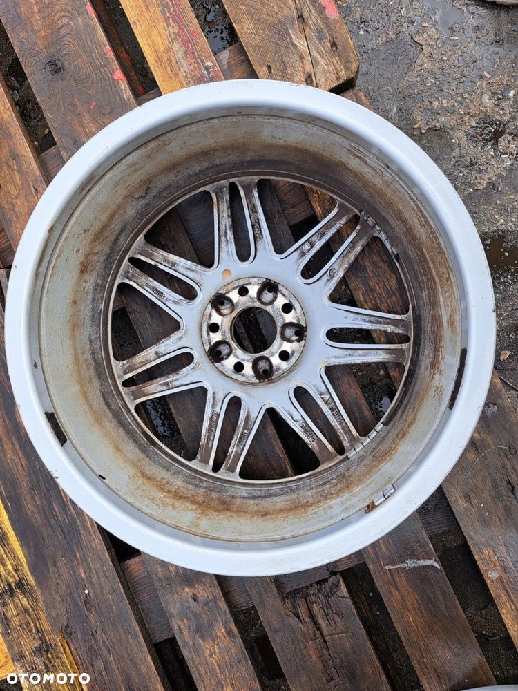 Oryg. Mercedes E-Klasa Coupe 212 A212 207 A2124011900 8.5j 19 AMG et44 5009 - 2