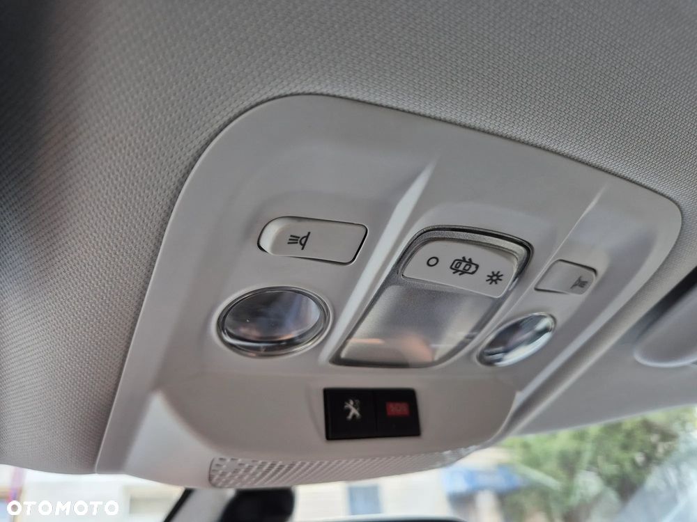 Peugeot 2008 PureTech 110 Stop&Start Crossway - 19