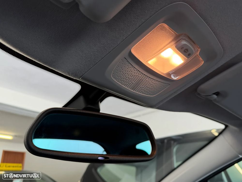 Peugeot 208 1.4 HDi SE Style - 34