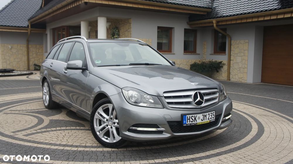 Mercedes-Benz Klasa C 180 CGI BlueEff Avantgarde - 1