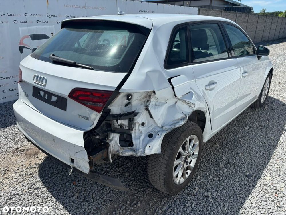 Audi A3 Sportback 1.2 TFSI S tronic Attraction - 4