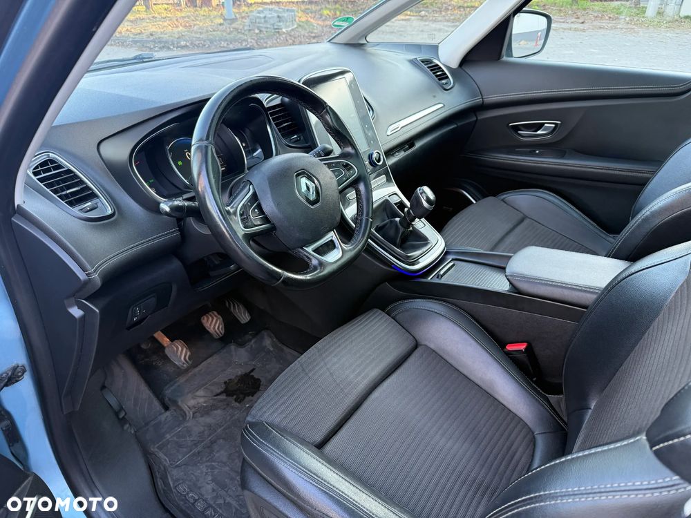 Renault Scenic 1.6 dCi Bose - 17