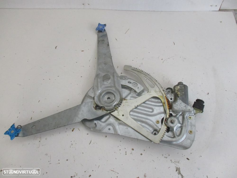 Elevador Volvo XC70 2006 5 portas - 2