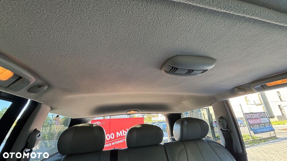 Jeep Grand Cherokee 4.7 Overland - 16