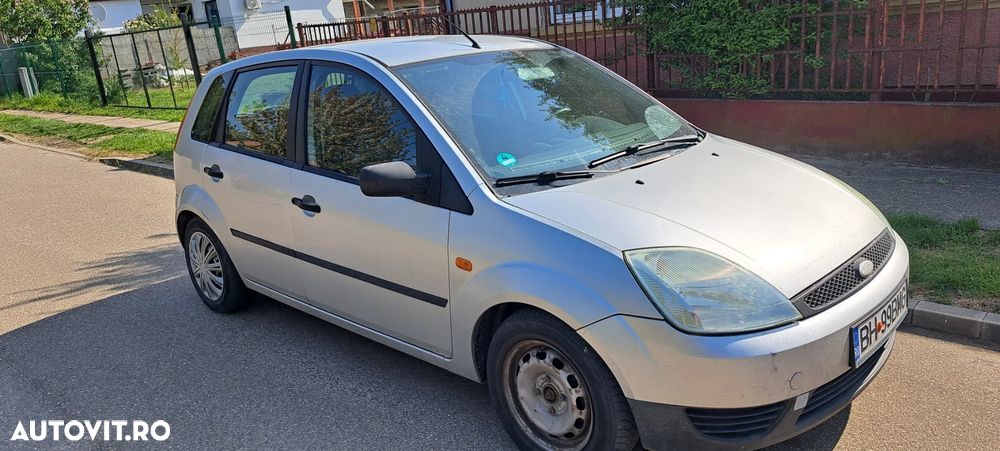 Ford Fiesta 1.4i Comfort - 2
