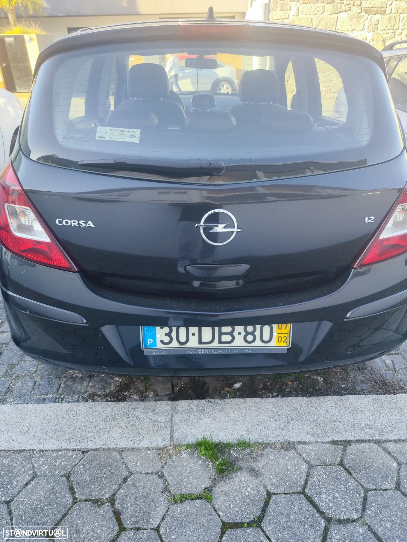 Opel Corsa 1.2 Cosmo - 4