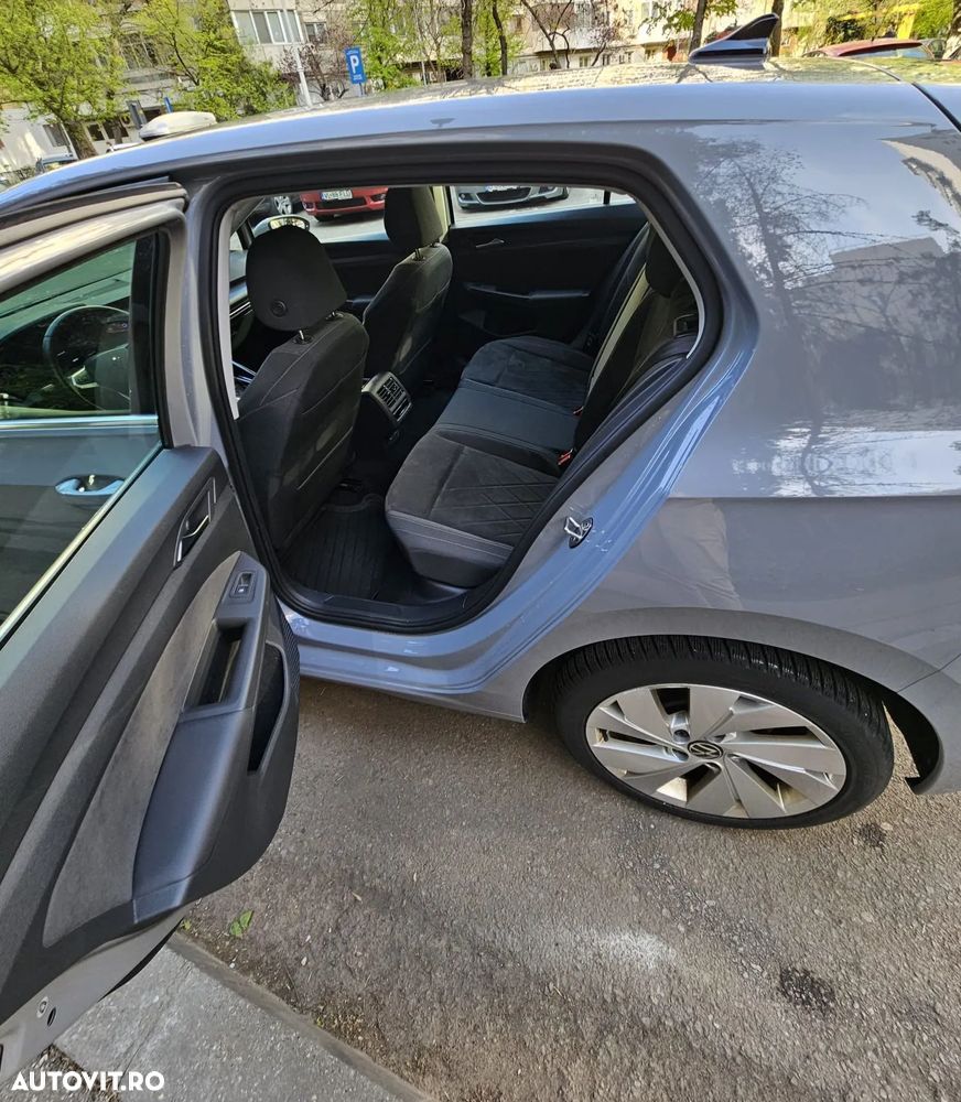 Volkswagen Golf 1.5 TSI ACT Style - 12