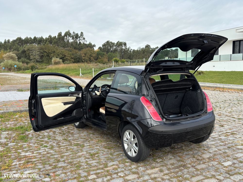 Lancia Ypsilon - 14