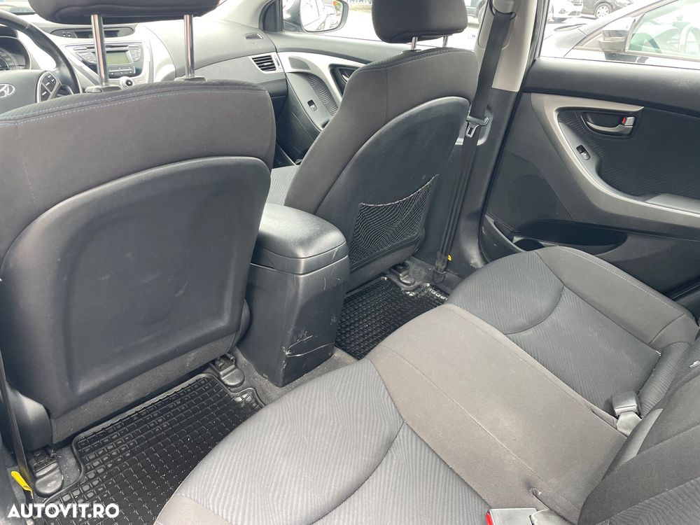 Hyundai Elantra 1.6 MPi - 2