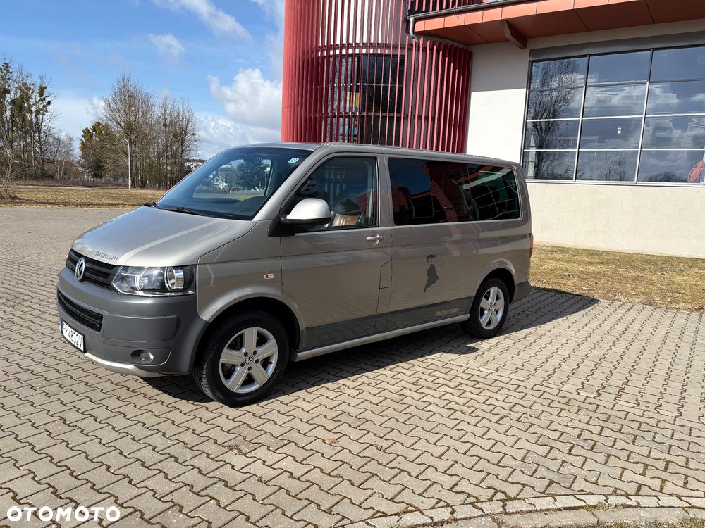 Volkswagen Multivan - 1