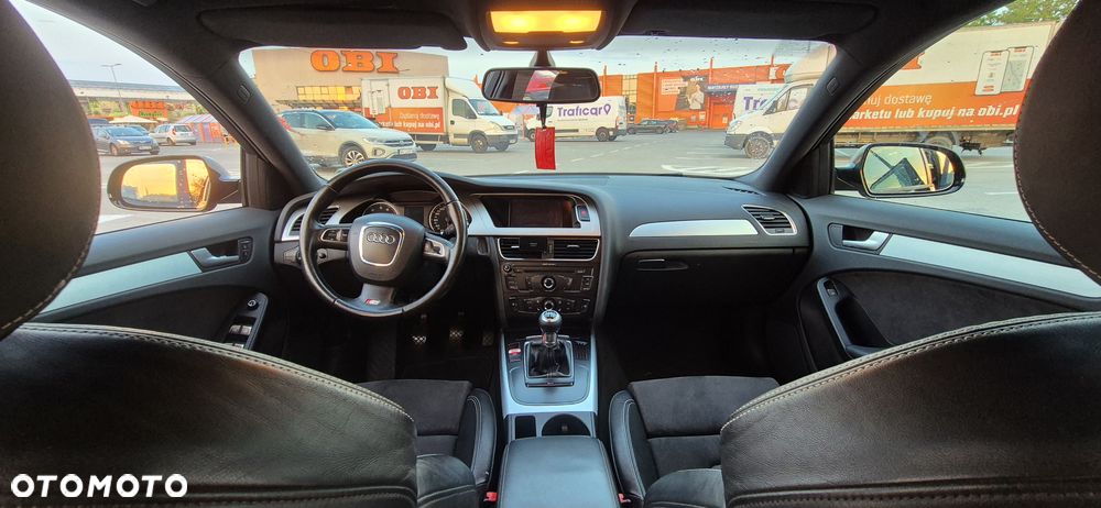 Audi A4 Avant - 10