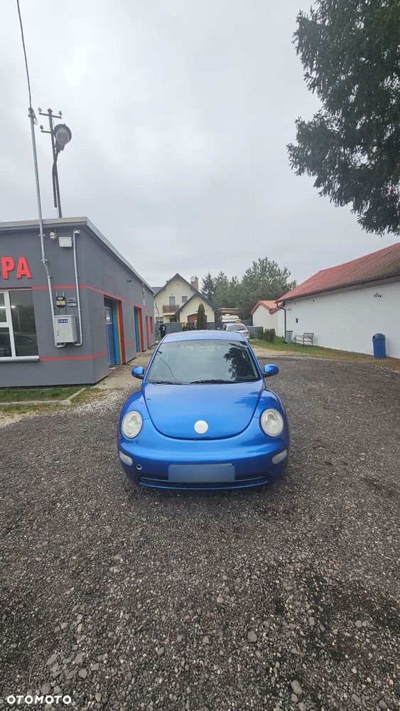 Volkswagen New Beetle - 2