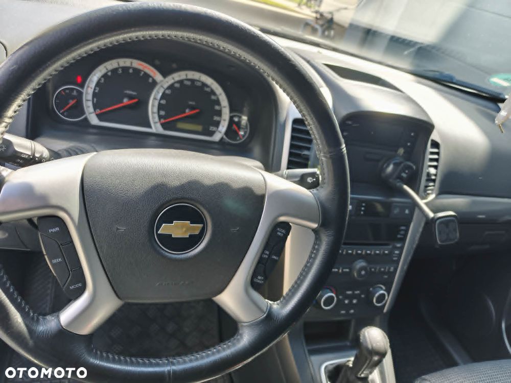 Chevrolet Captiva 2.4 LS - 9