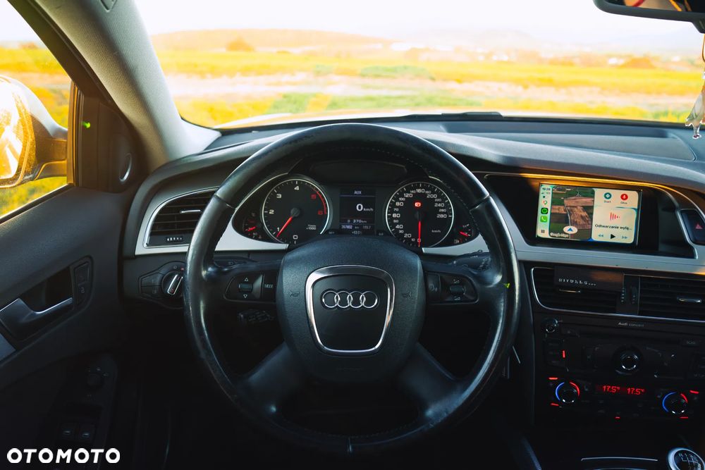 Audi A4 Avant 2.0 TDI DPF Attraction - 12