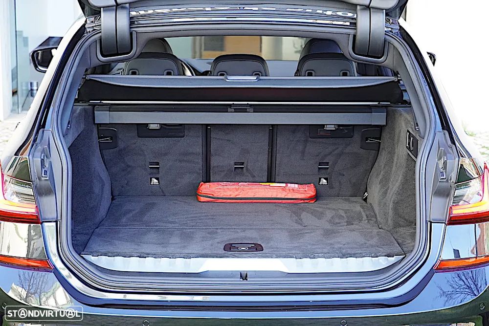 BMW 320 e Pack Desportivo M Auto - 18