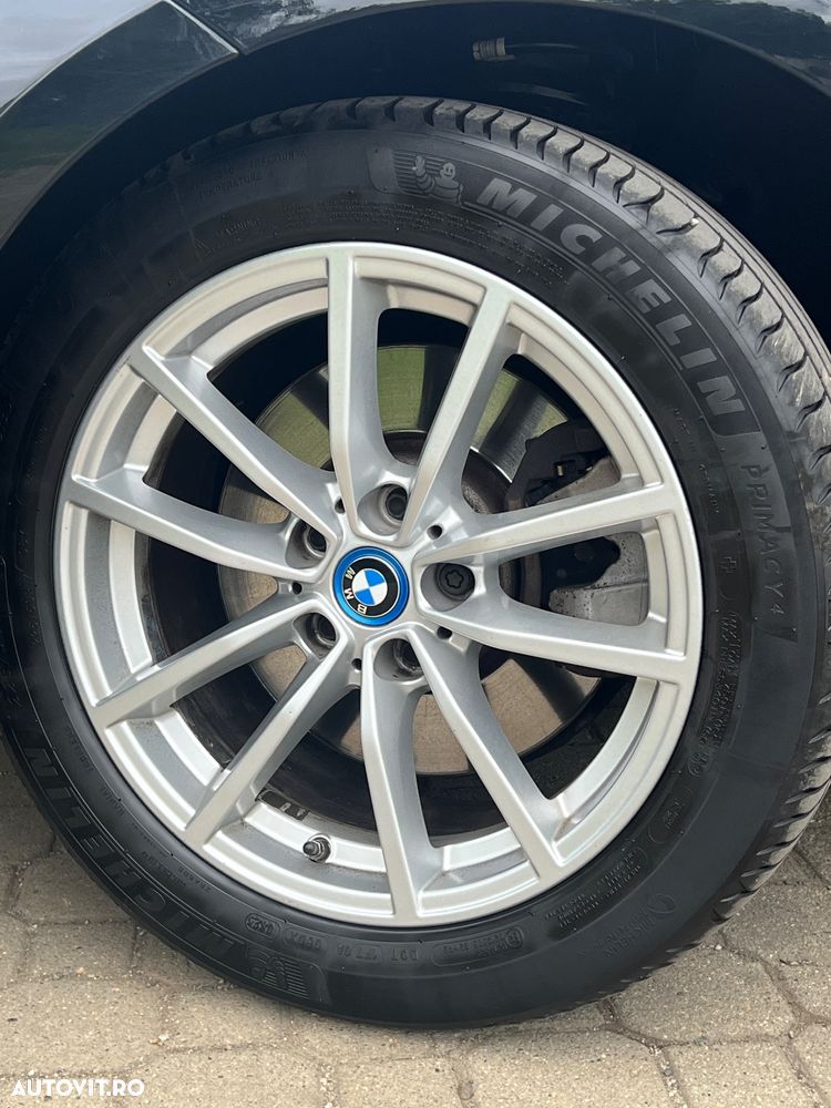 BMW Seria 3 - 23