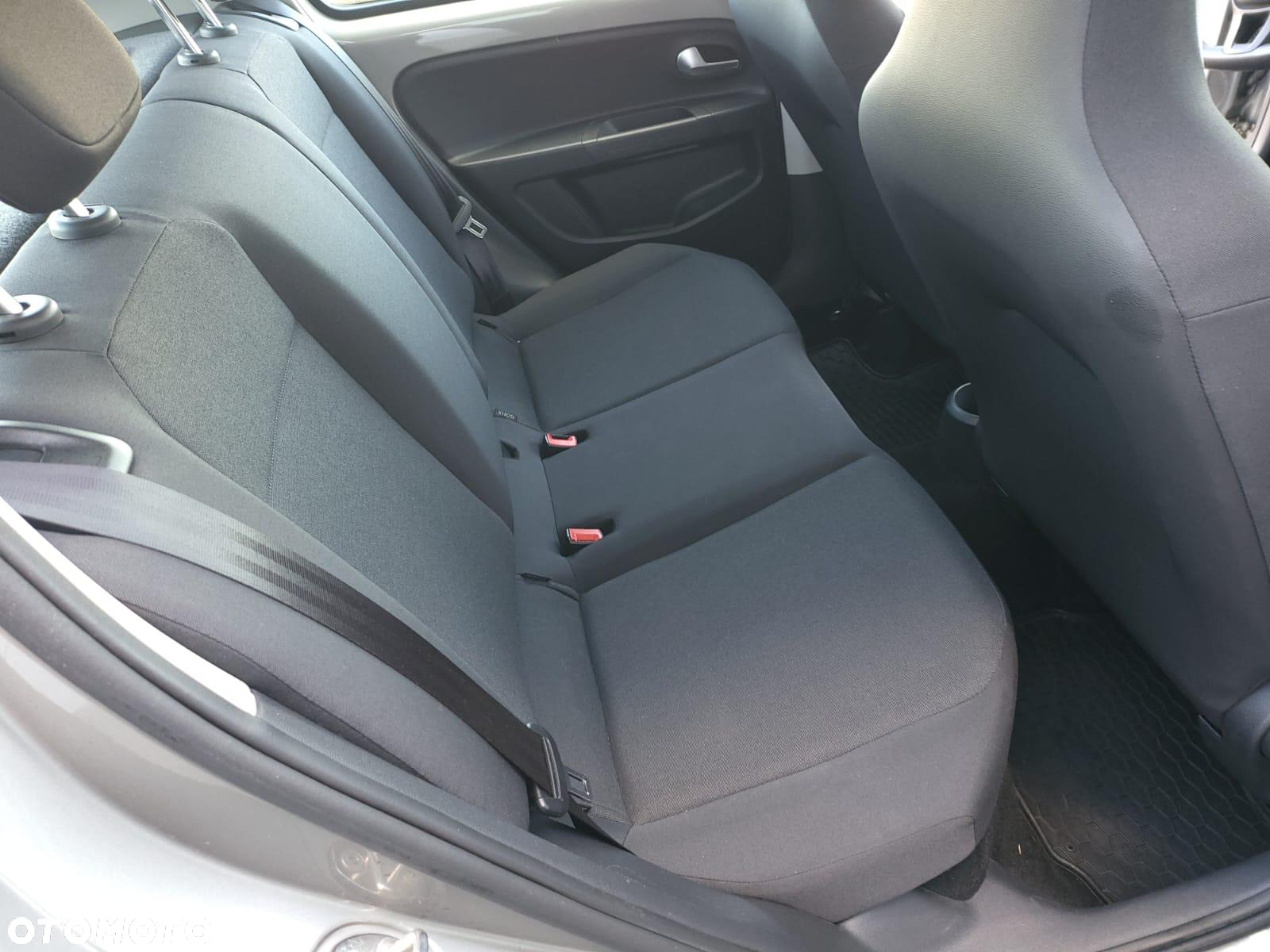 Volkswagen up! 1.0 move - 4