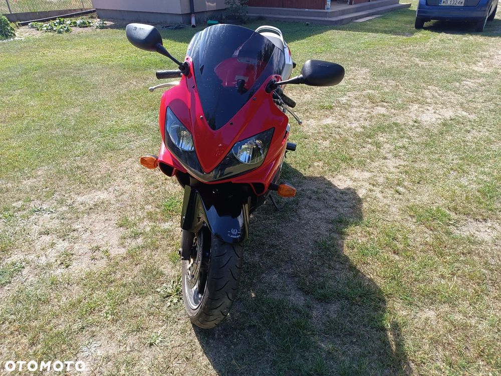 Honda CBR - 6