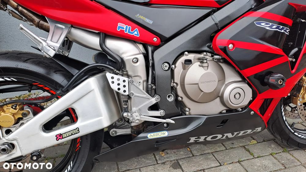 Honda CBR - 13