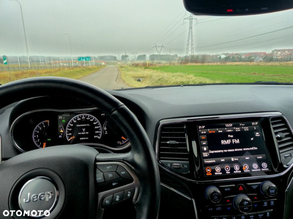 Jeep Grand Cherokee - 8