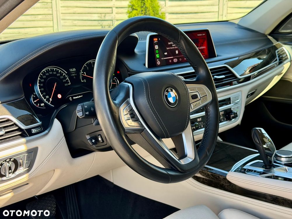BMW Seria 7 750i xDrive Edition Exclusive - 10