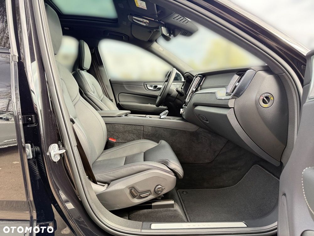 Volvo XC 60 - 25