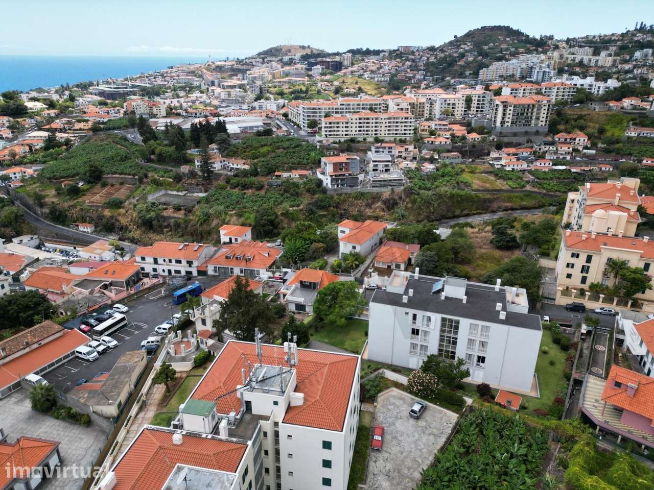Apartamento T2 Mobilado e Equipado Inserido em Condomínio Fechado - Grande imagem: 4/25