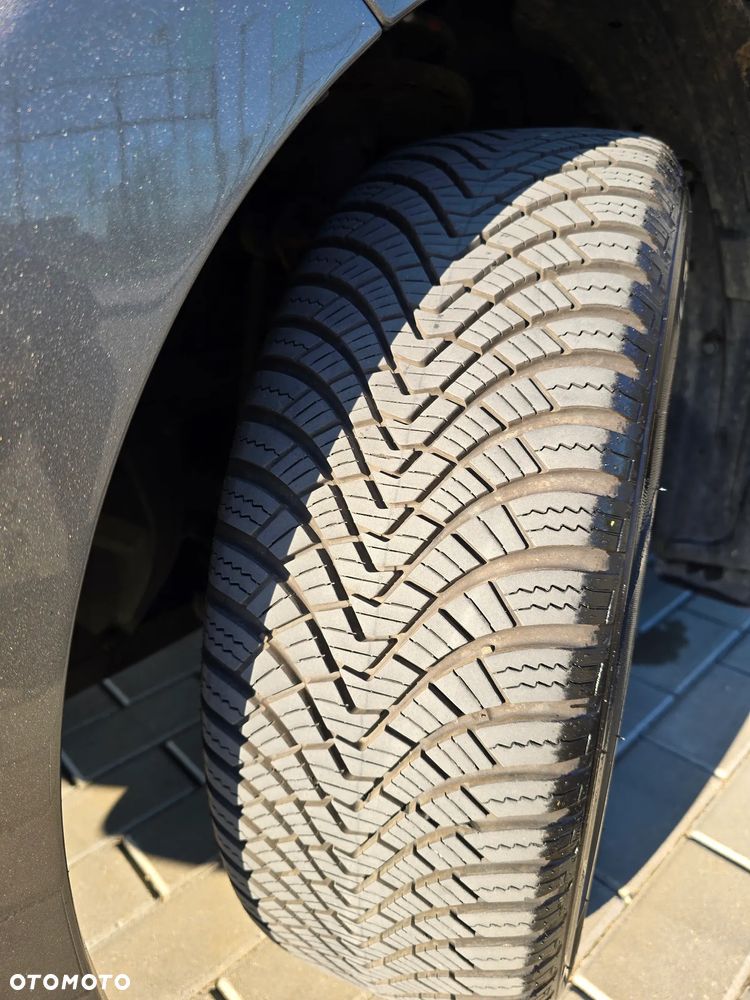 Toyota Corolla 1.6 Comfort - 21