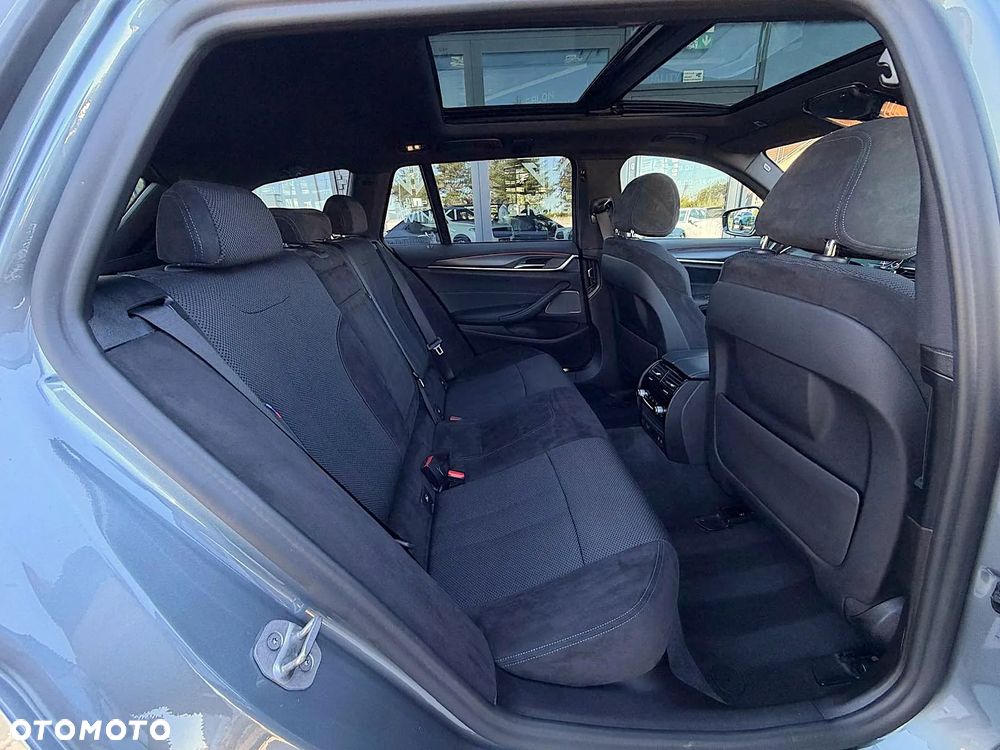 BMW Seria 5 530e xDrive M Sport sport - 20