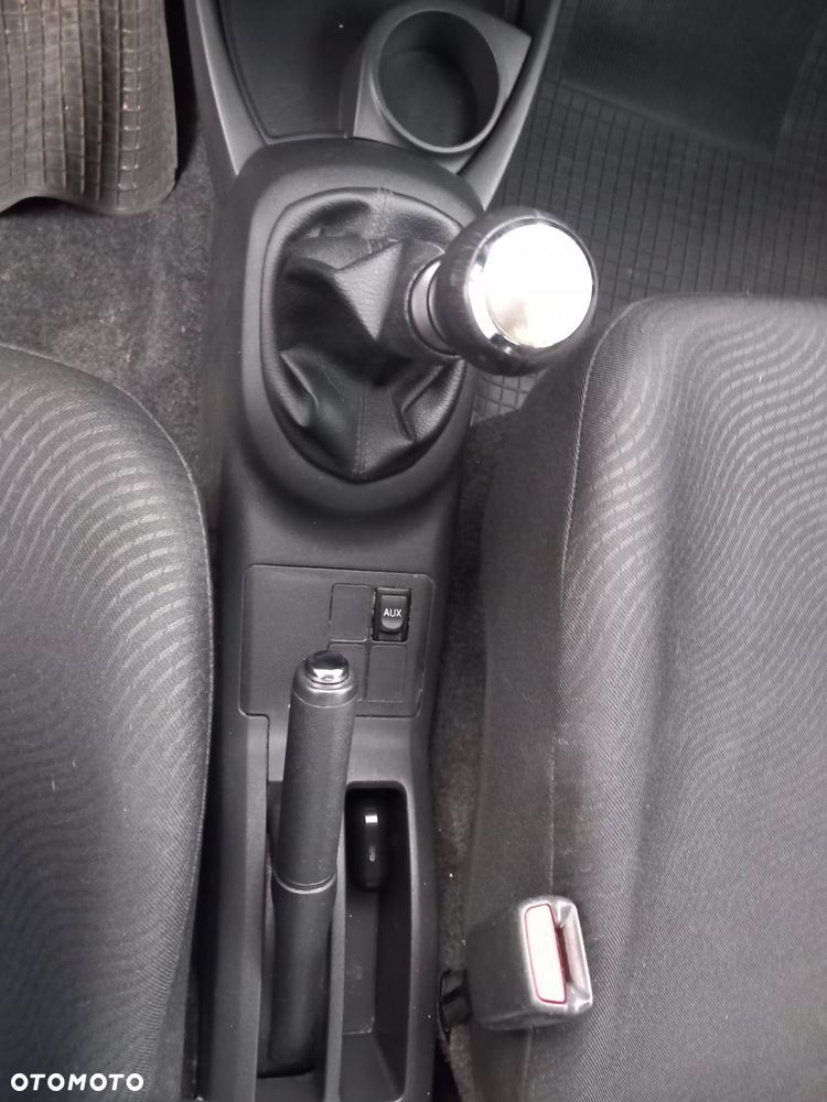 Toyota Yaris 1.33 Life - 18