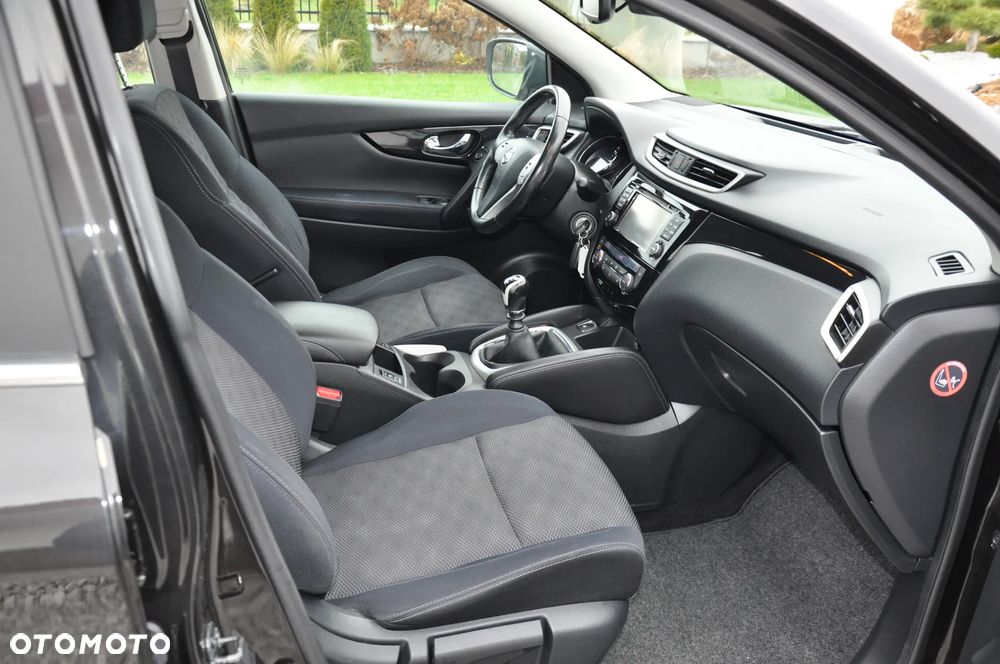 Nissan Qashqai 1.6 Visia - 13
