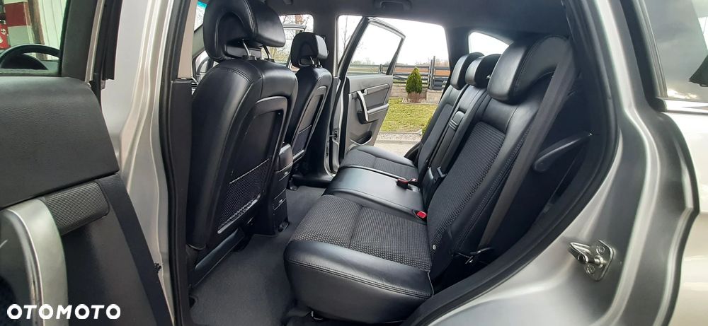 Chevrolet Captiva 2.4 2WD 7 Sitzer LS - 37