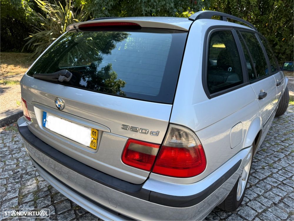 BMW 320 d Touring - 13