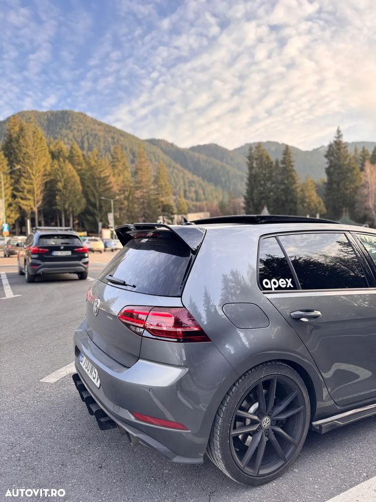 Volkswagen Golf 2.0 TSI DSG R - 8