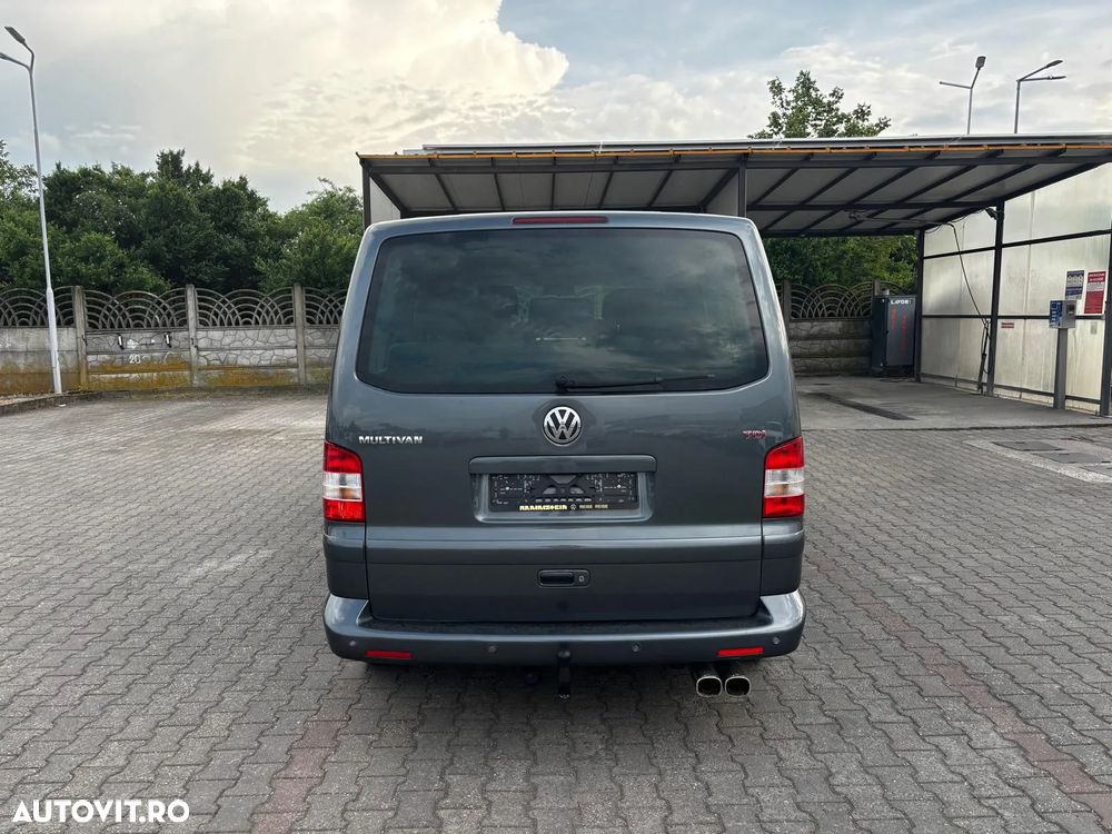 Volkswagen Multivan - 27