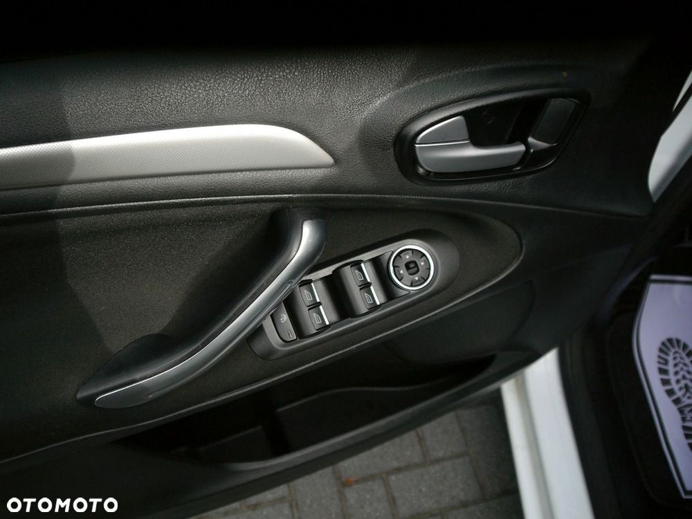 Ford Galaxy 2.0 TDCi Titanium - 34