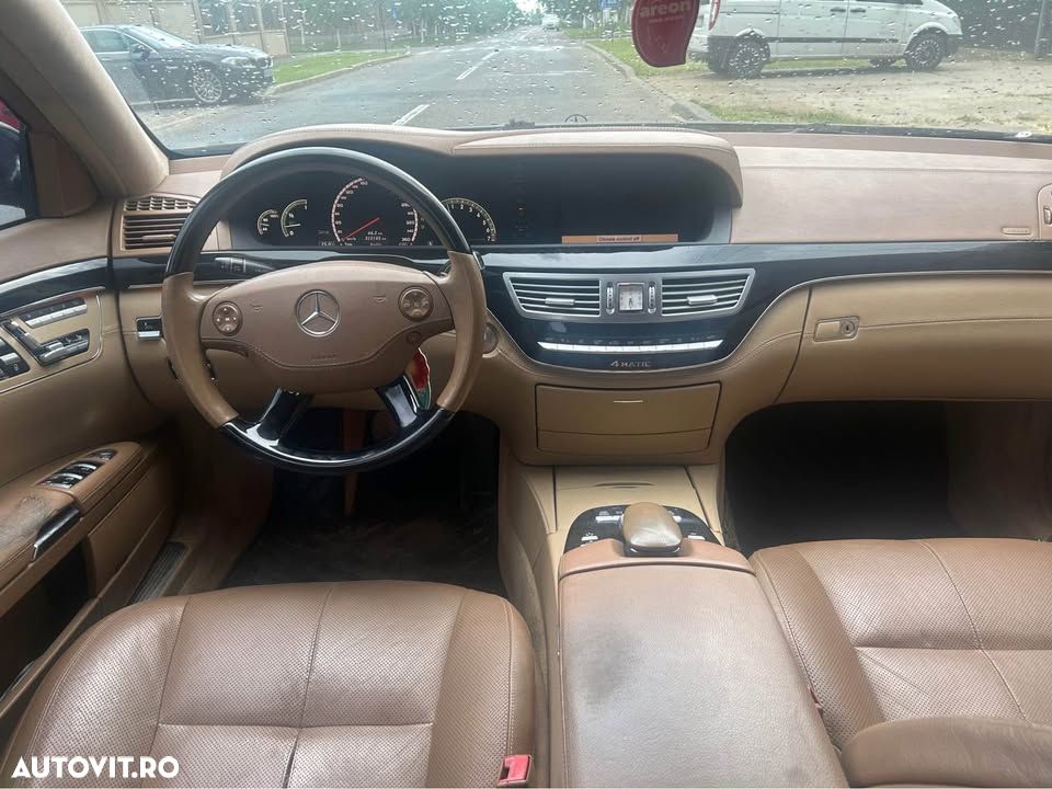 Mercedes-Benz S 500 4-Matic Aut - 9