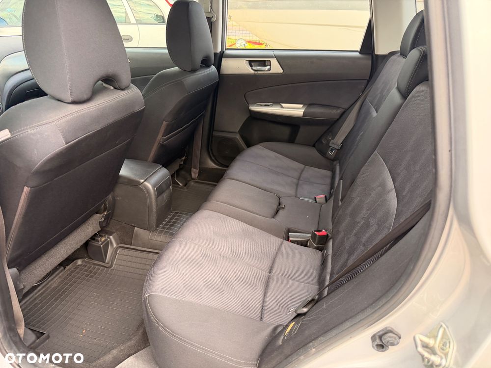 Subaru Forester 2.0 XA TRE - 19