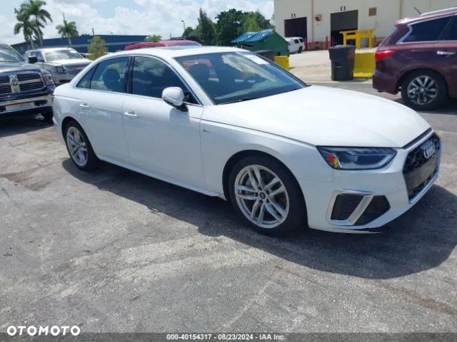 Audi A4 - 1