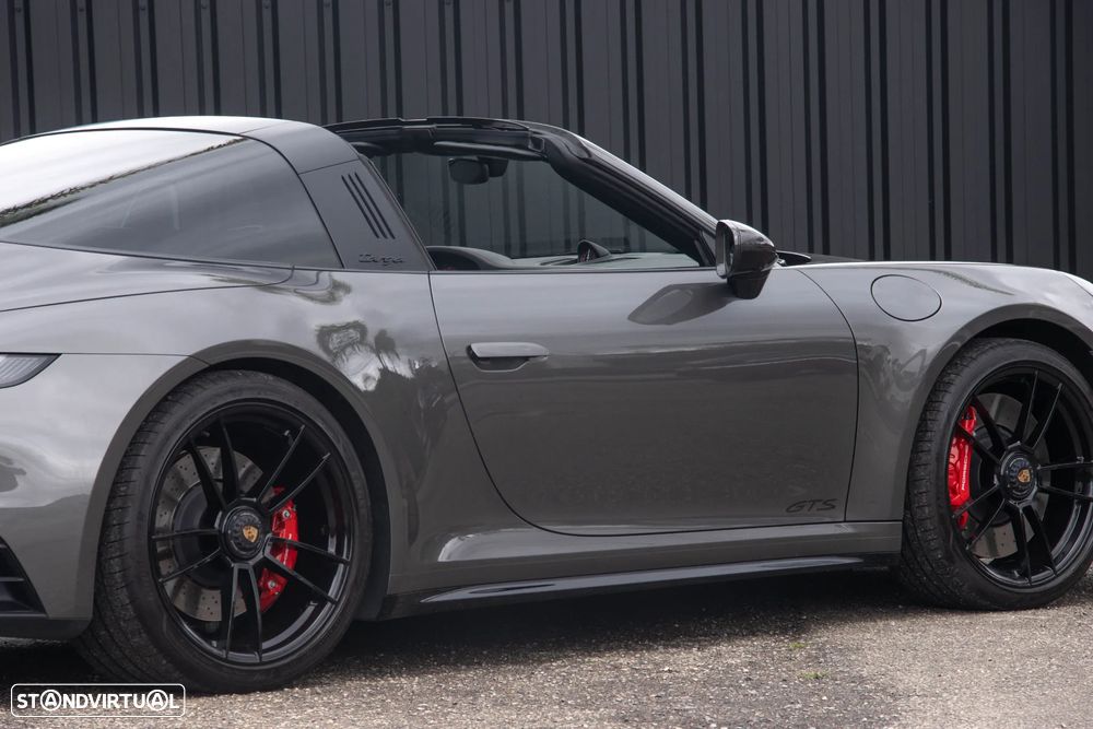Porsche 911 (992) Targa 4 GTS PDK - 17