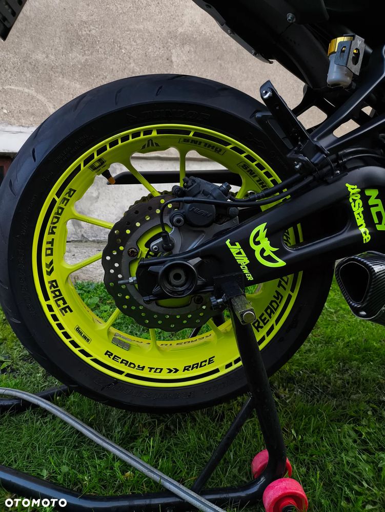 Yamaha MT - 33