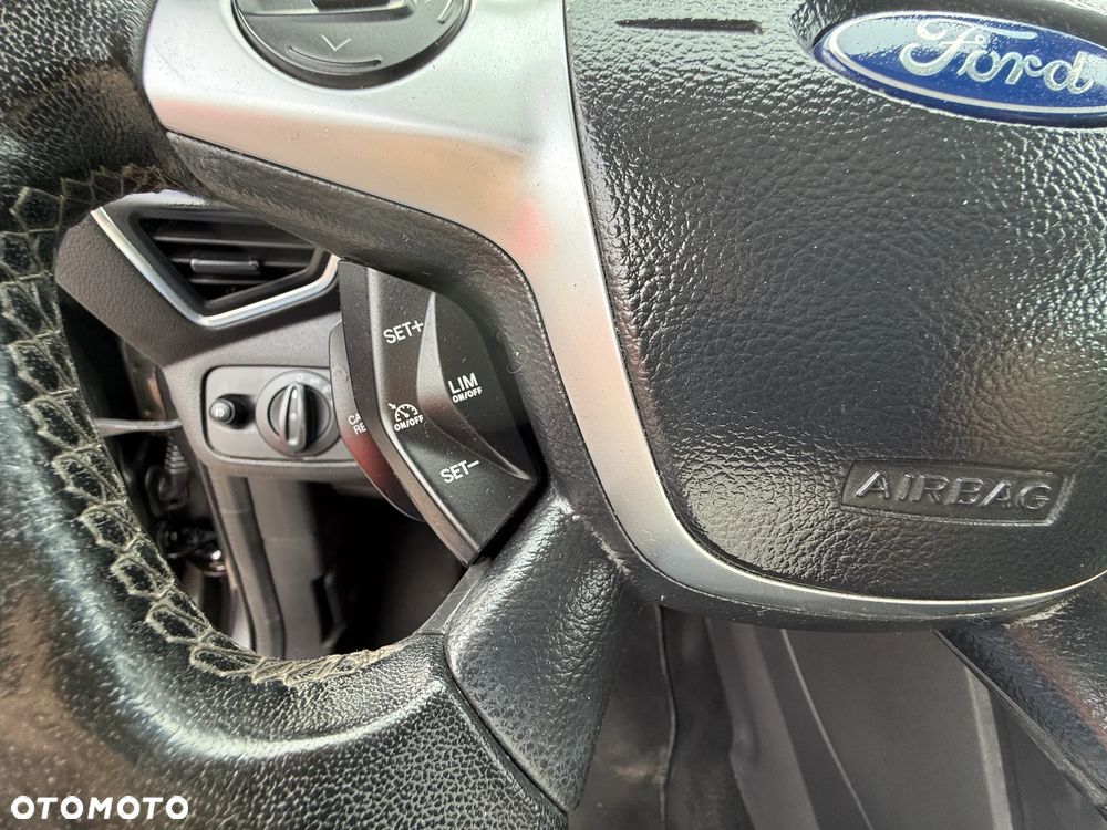 Ford Kuga - 14