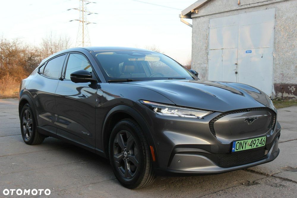 Ford Mustang Mach-E - 4