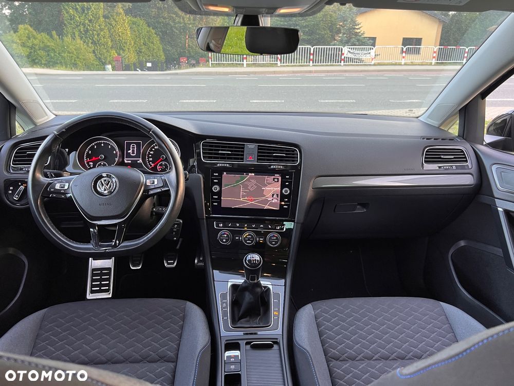 Volkswagen Golf 1.4 TSI BMT Comfortline - 8