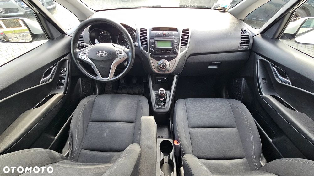 Hyundai ix20 1.4 blue Comfort - 22