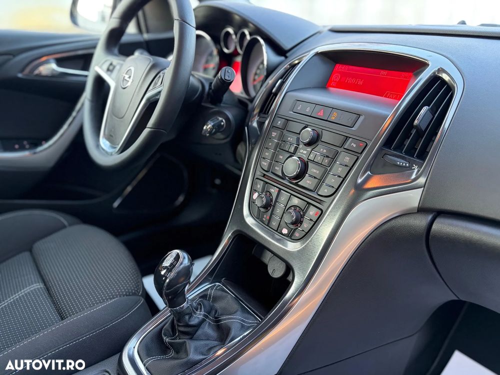 Opel Astra 1.4 Turbo Innovation - 27