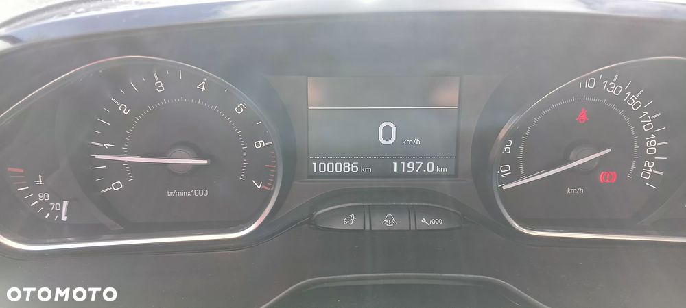 Peugeot 208 1.2 PureTech Allure - 11