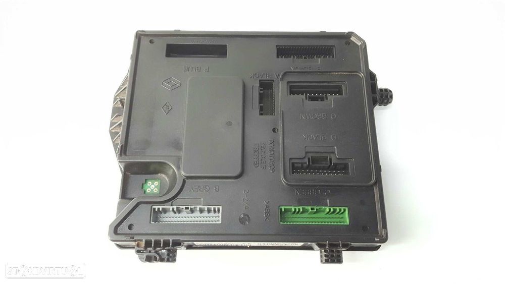 CAIXA DE RELÉS/ FUSÍVEIS RENAULT MEGANE III BERLINA 5 P AUTHENTIQUE - 3