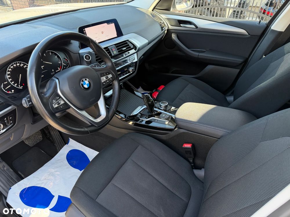 BMW X3 xDrive20d MHEV Advantage - 9