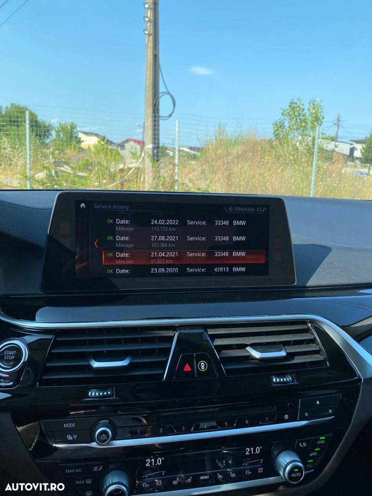 BMW Seria 5 540i xDrive AT - 34